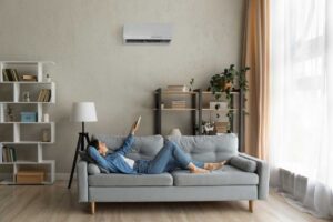 Pompe di calore, termocamini, ventilconvettori… Riscaldare e raffreddare casa è facile e veloce grazie alla climatizzazione ad aria.